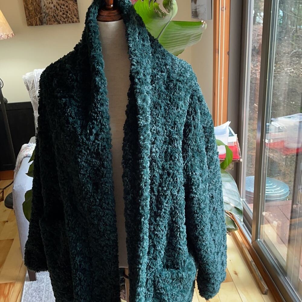 New Aritzia Furry Teddy Sherpa Jacket Dark Green Large